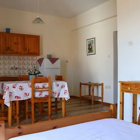 Seaview - Selfcatering - Helen No 2 *